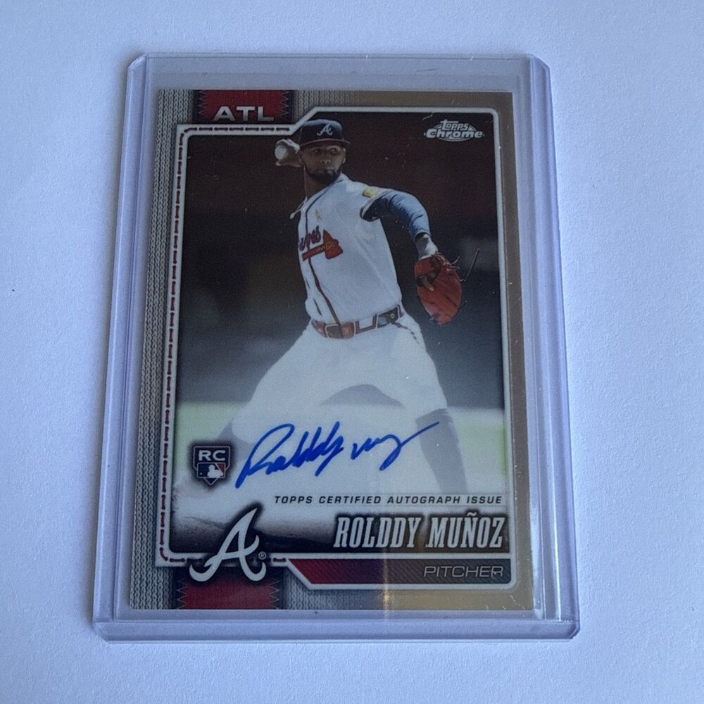 2026 Topps Chrome - Rookie Autographs Rolddy Munoz #RA-RM (AU, RC)